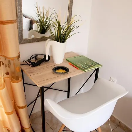 Paleo Kalamaki Ίσθμια