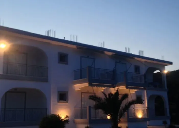 شقة Paleo Kalamaki